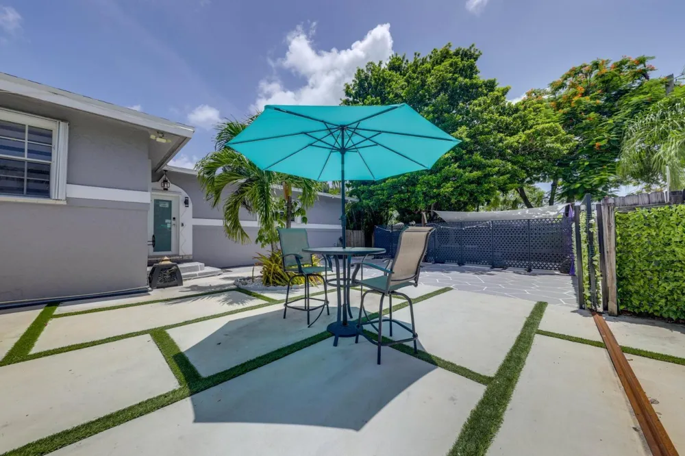 3609 SW 58TH AVENUE West Park, FL 33023