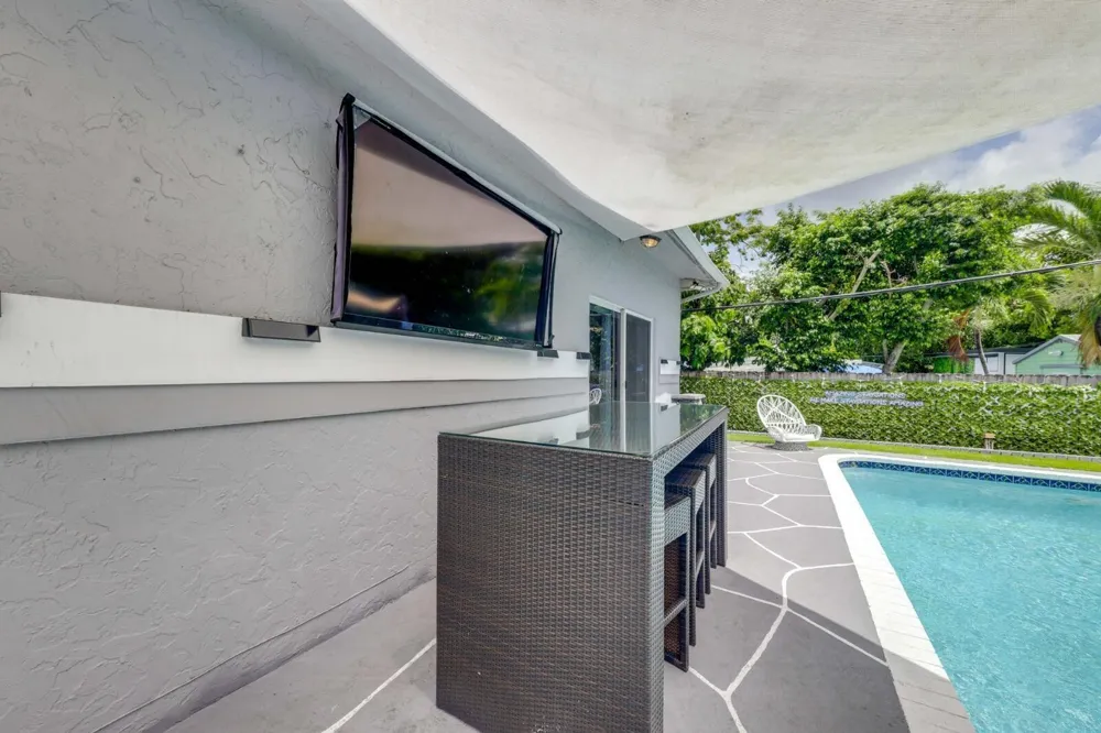 3609 SW 58TH AVENUE West Park, FL 33023