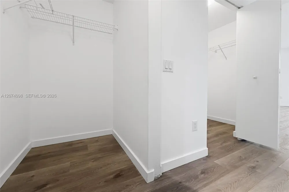 501 NE 31st St #2310 Miami, FL 33137