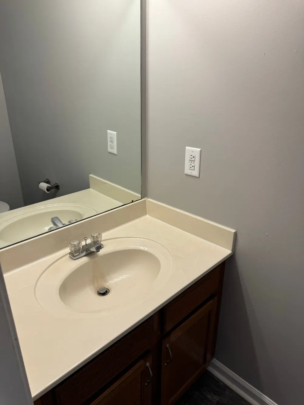 2453 W Wilson Rd #2 Clarksville, TN 37043