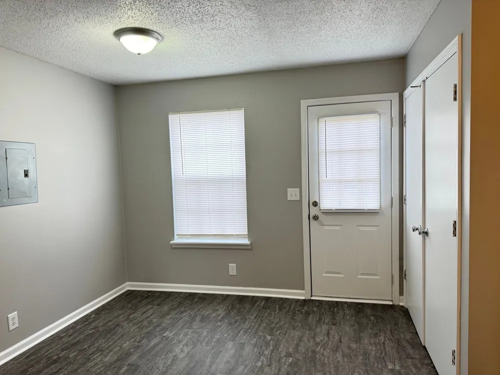 2453 W Wilson Rd #2 Clarksville, TN 37043