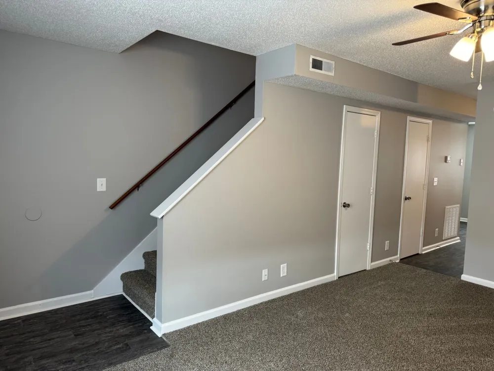 2453 W Wilson Rd #2 Clarksville, TN 37043