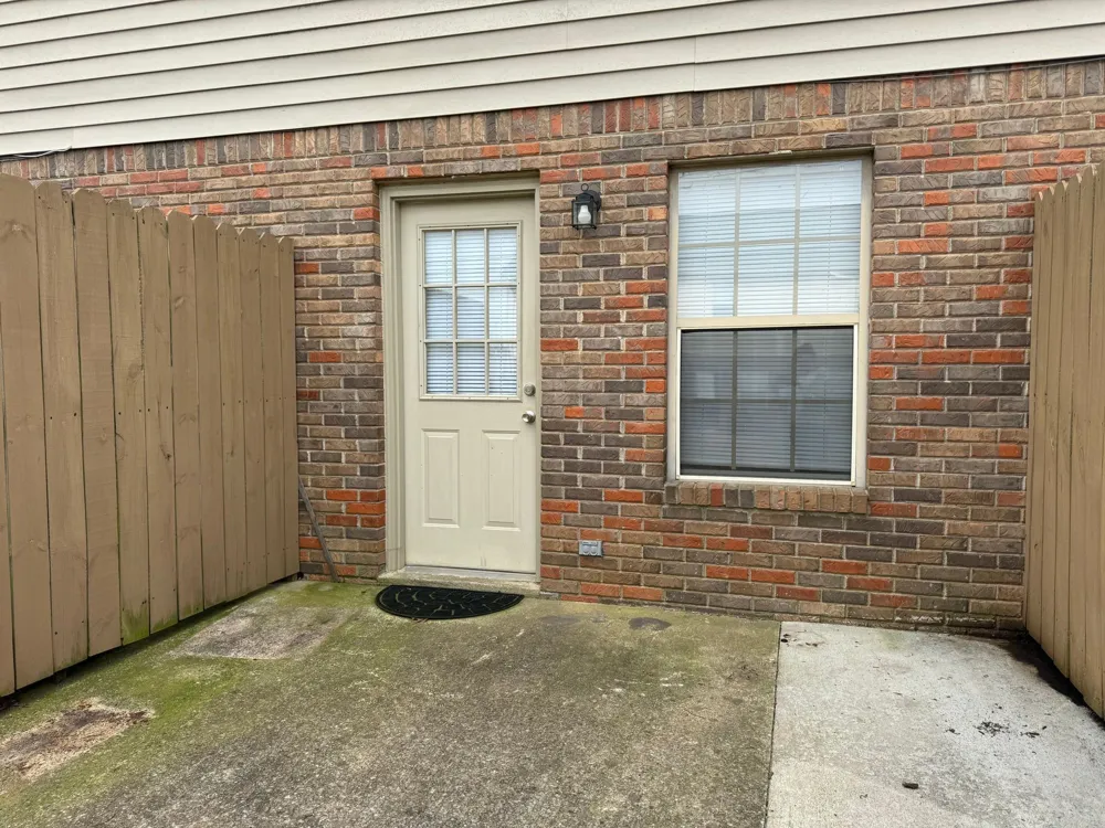 2453 W Wilson Rd #2 Clarksville, TN 37043