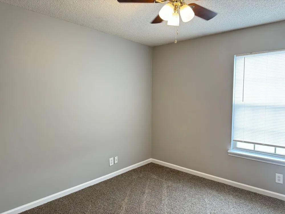2453 W Wilson Rd #2 Clarksville, TN 37043