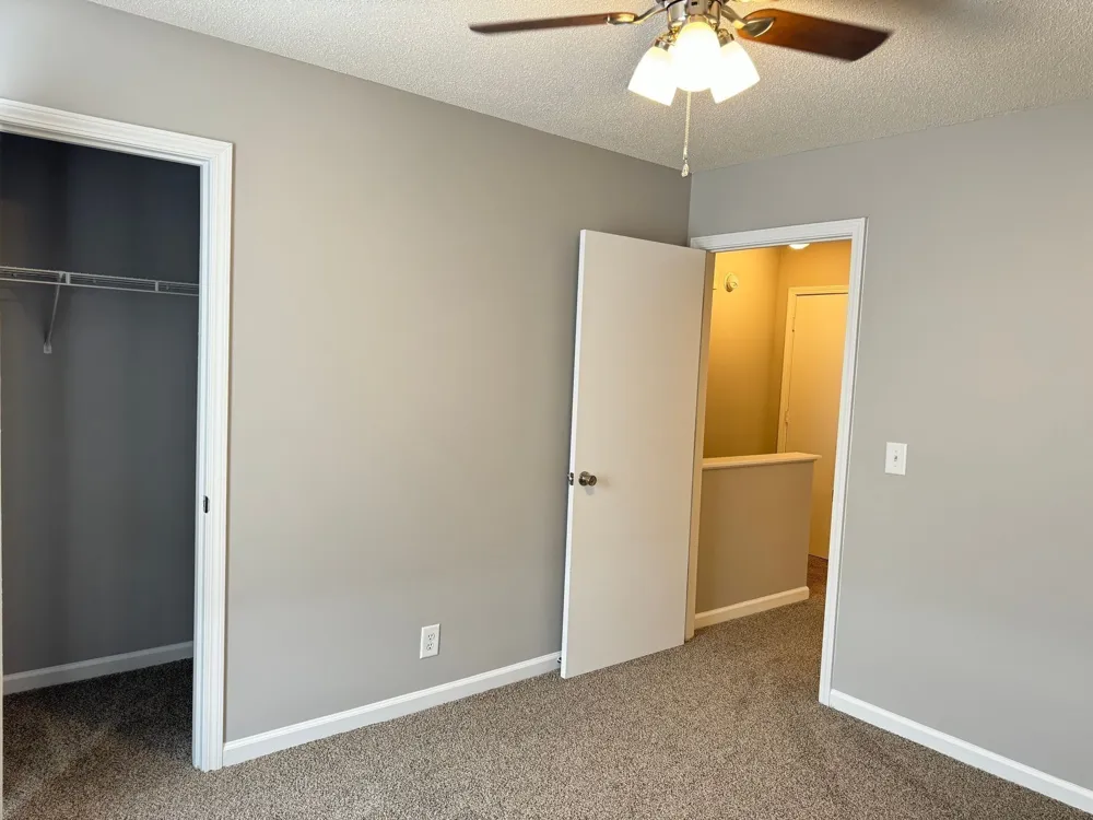 2453 W Wilson Rd #2 Clarksville, TN 37043