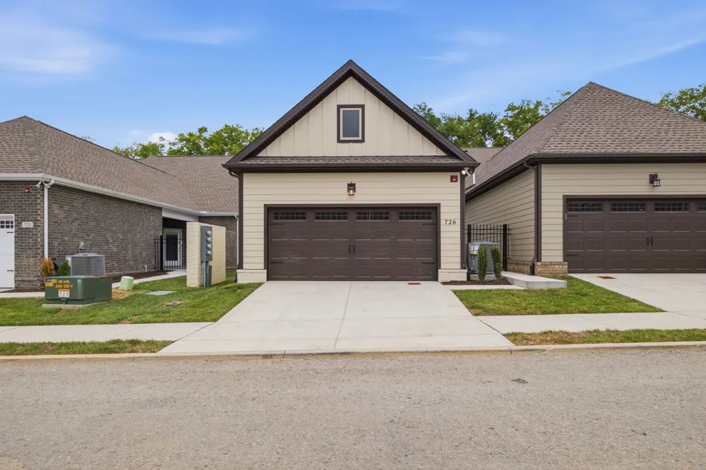 726 Coburg Street Gallatin, TN 37066