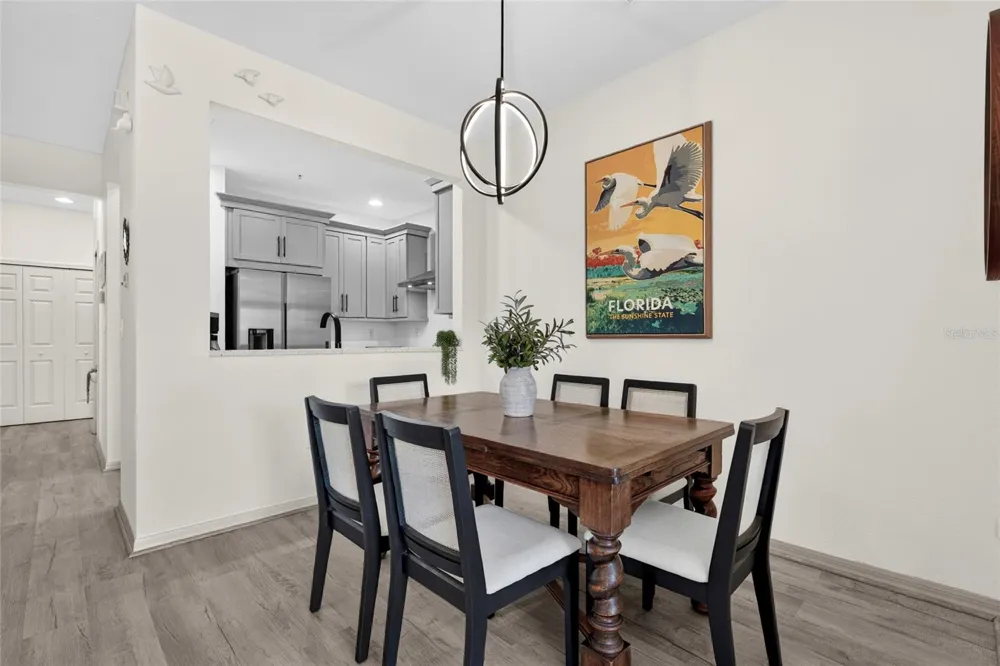 3687 PARKRIDGE CIRCLE #8-106 Sarasota, FL 34243