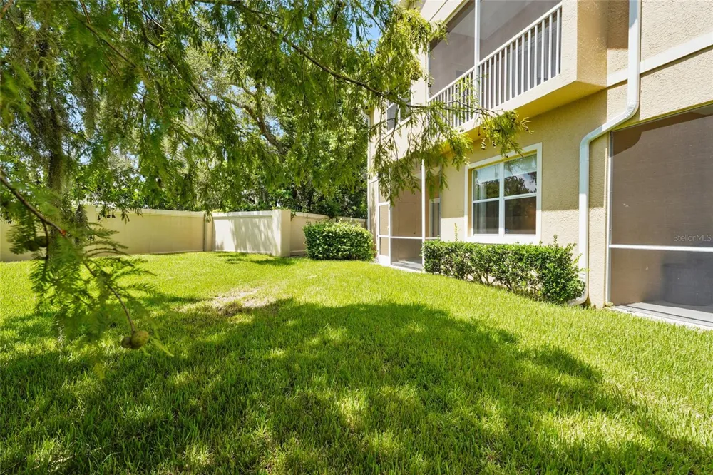 3687 PARKRIDGE CIRCLE #8-106 Sarasota, FL 34243