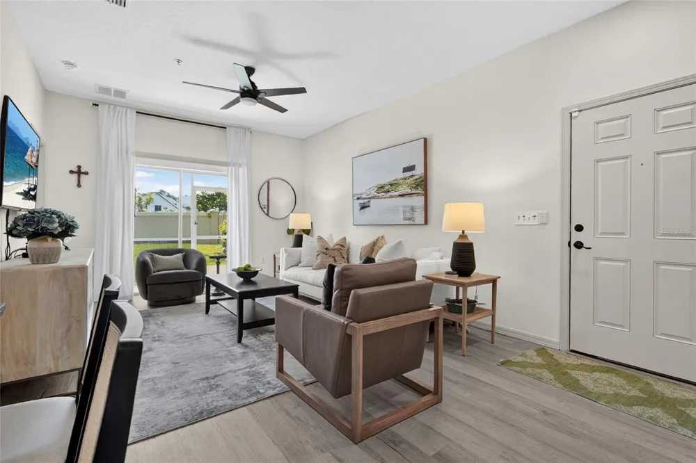 3687 PARKRIDGE CIRCLE #8-106 Sarasota, FL 34243