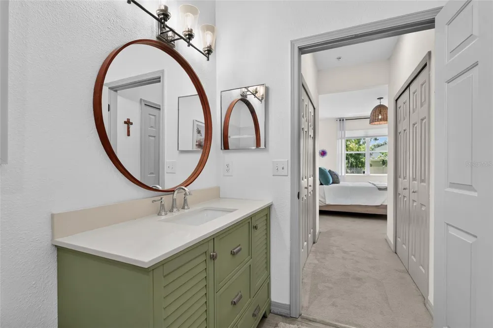 3687 PARKRIDGE CIRCLE #8-106 Sarasota, FL 34243