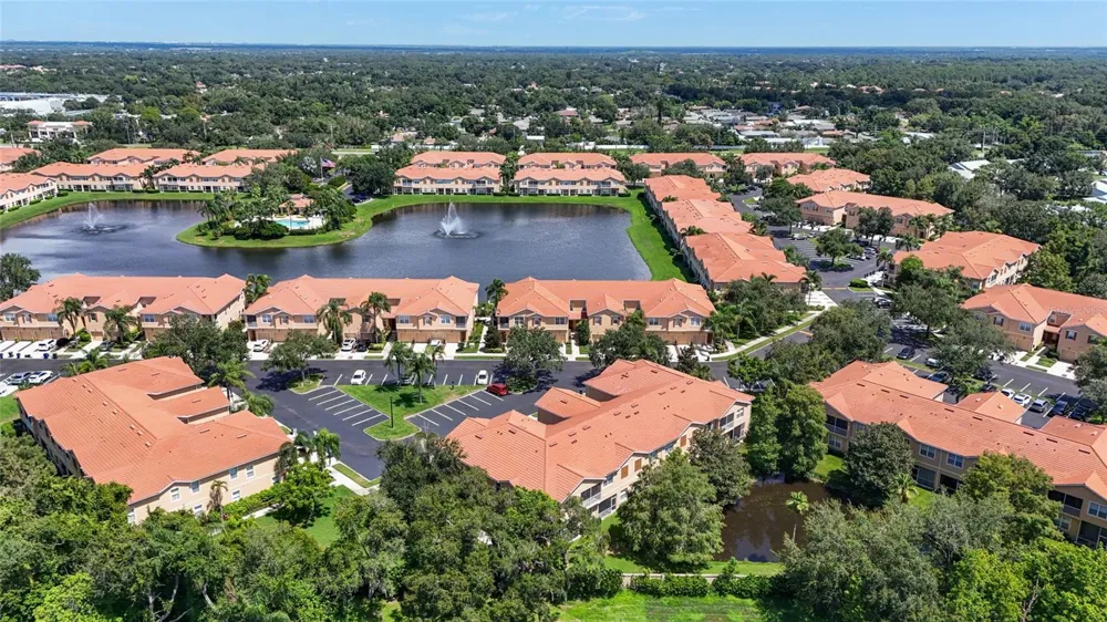 3687 PARKRIDGE CIRCLE #8-106 Sarasota, FL 34243