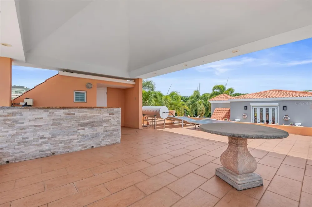 65 THE VILLAGE AT THE HILL Ceiba, PR 00735
