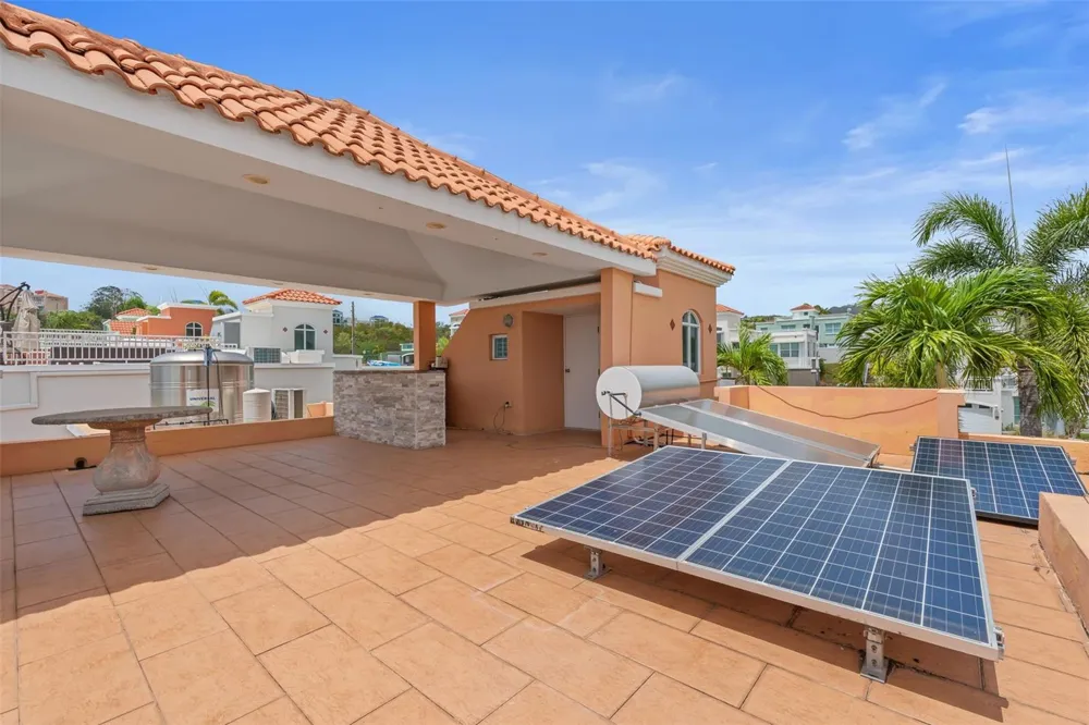 65 THE VILLAGE AT THE HILL Ceiba, PR 00735