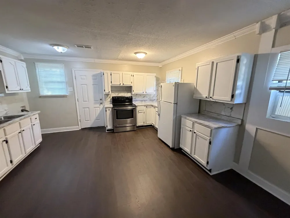 1654 ELY ST Memphis, TN 38106