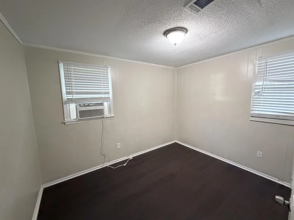 1654 ELY ST Memphis, TN 38106