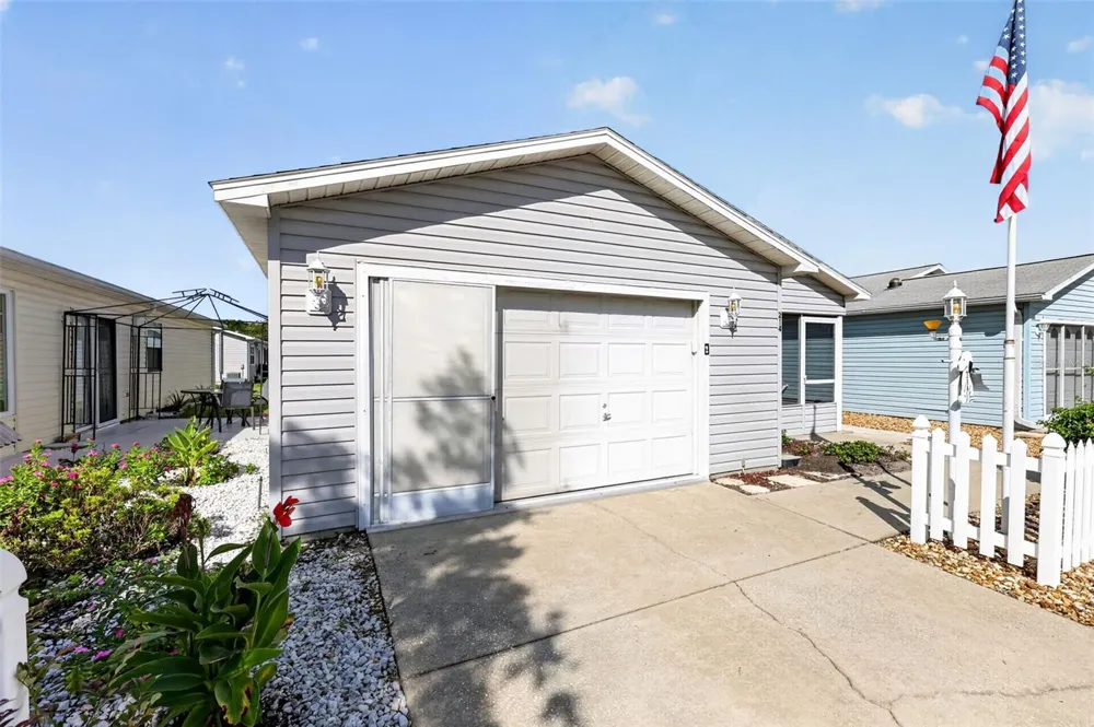 214 MONTOYA DRIVE The Villages, FL 32159