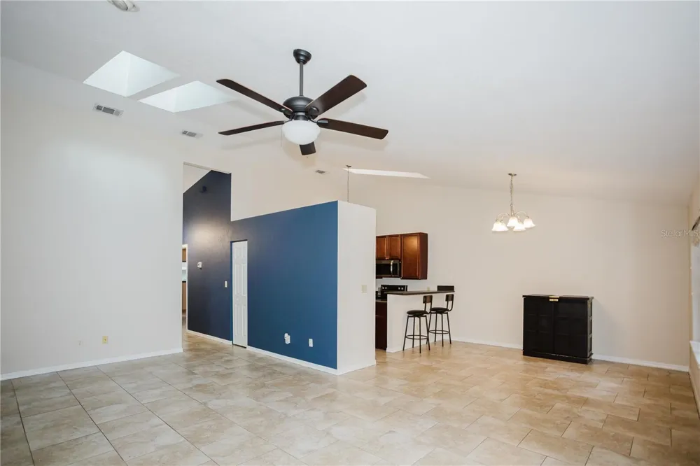 3915 NW 7TH PLACE Gainesville, FL 32607