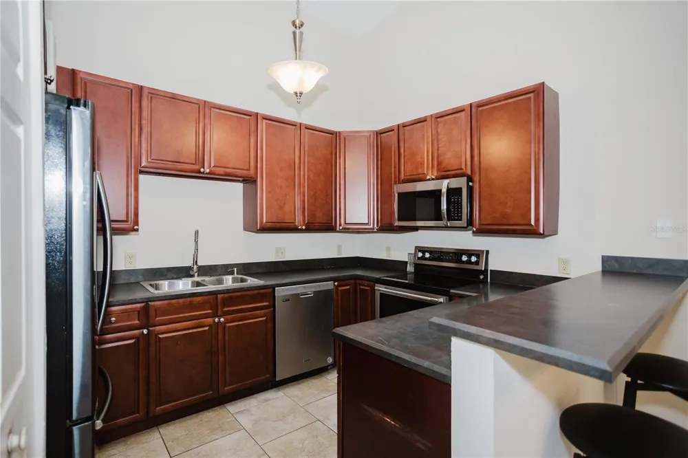 3915 NW 7TH PLACE Gainesville, FL 32607