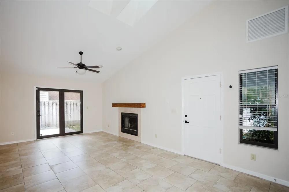 3915 NW 7TH PLACE Gainesville, FL 32607