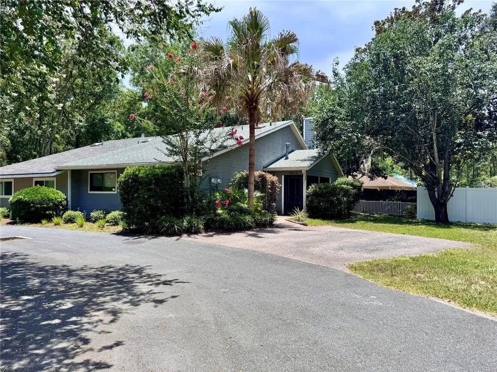3915 NW 7TH PLACE Gainesville, FL 32607