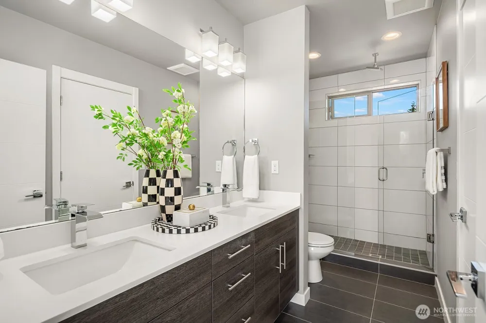 8012 20th Avenue NW Seattle, WA 98117
