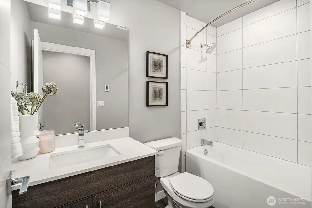 8012 20th Avenue NW Seattle, WA 98117
