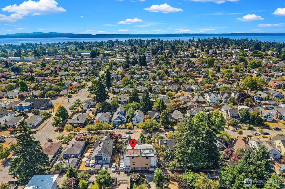 8012 20th Avenue NW Seattle, WA 98117
