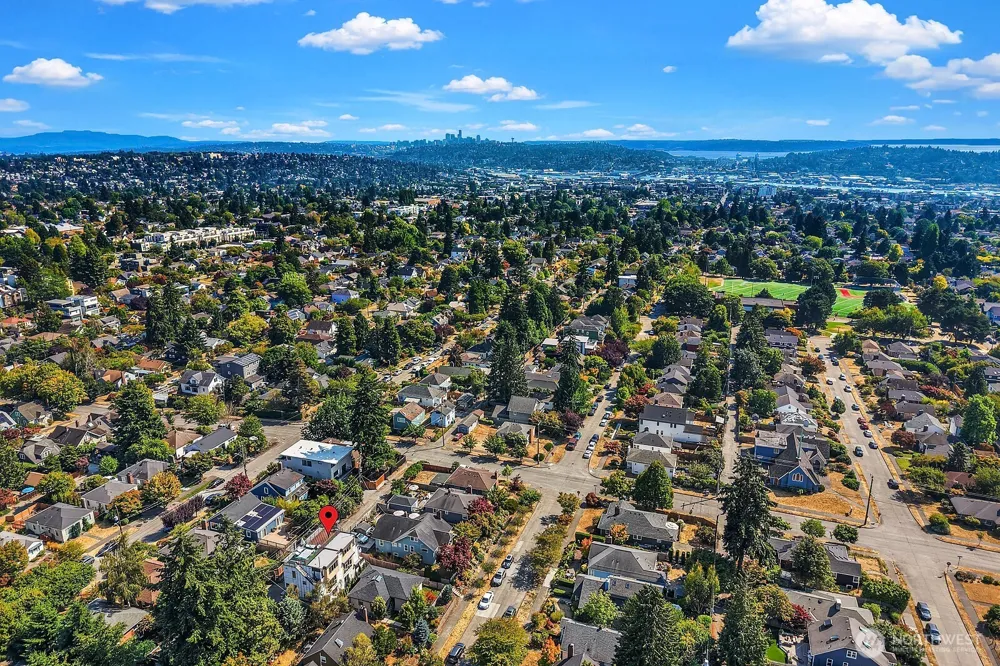 8012 20th Avenue NW Seattle, WA 98117