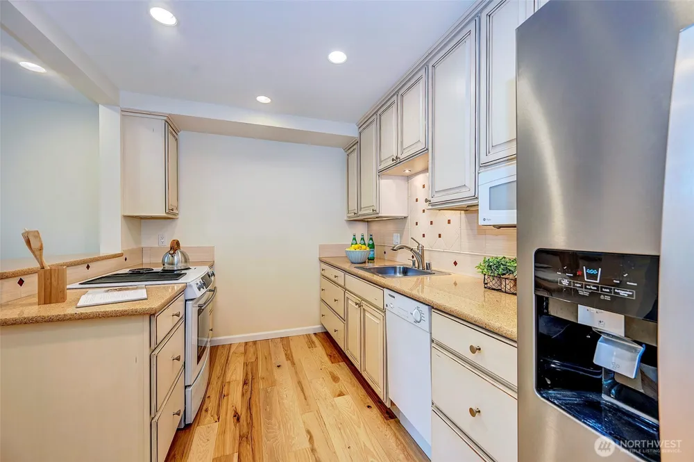 4117 Providence Point Drive SE Issaquah, WA 98029