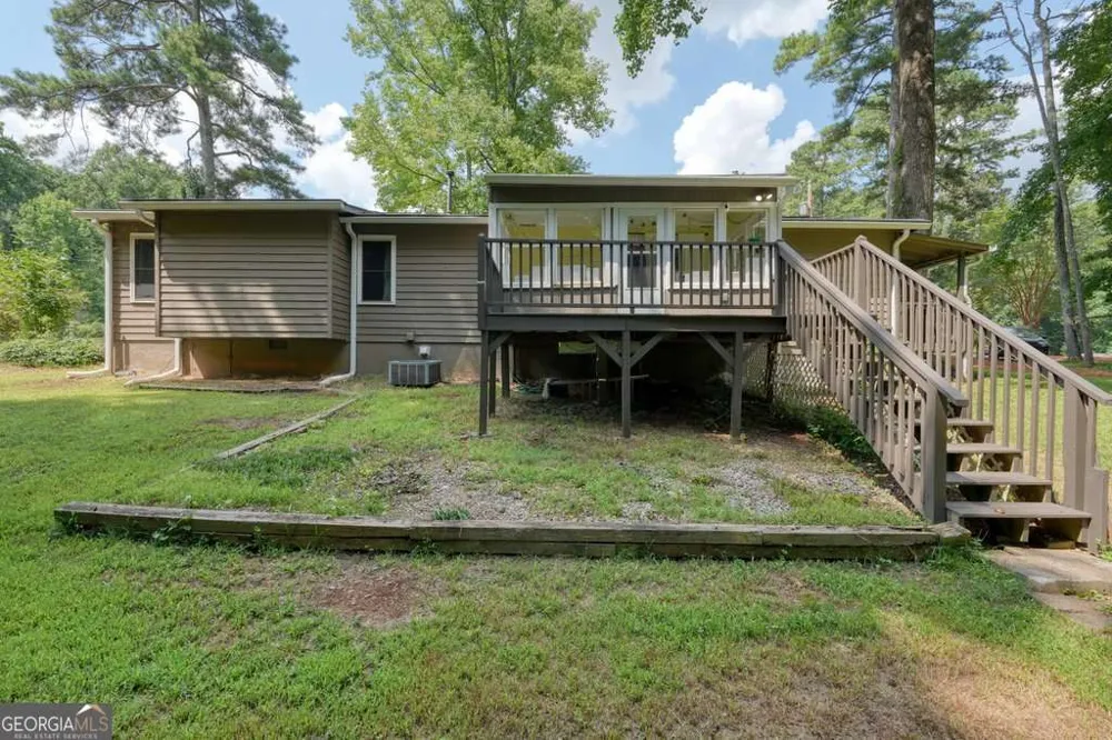 16 Allen LN Dallas, GA 30157