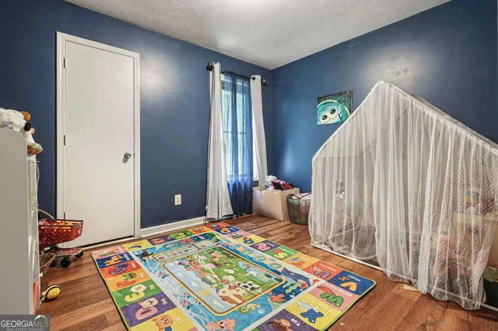 16 Allen LN Dallas, GA 30157