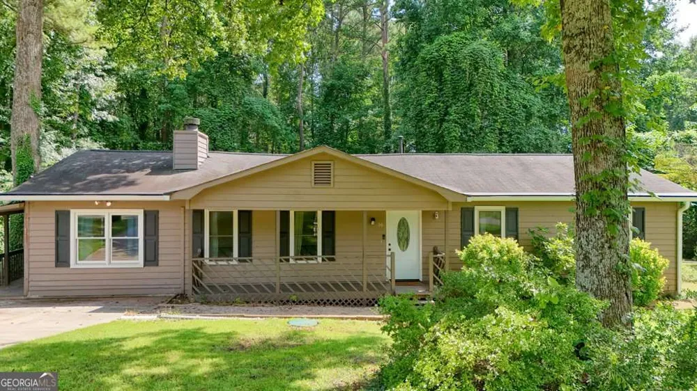 16 Allen LN Dallas, GA 30157