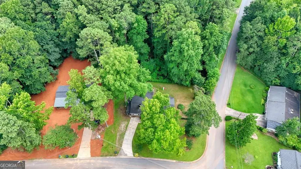 16 Allen LN Dallas, GA 30157