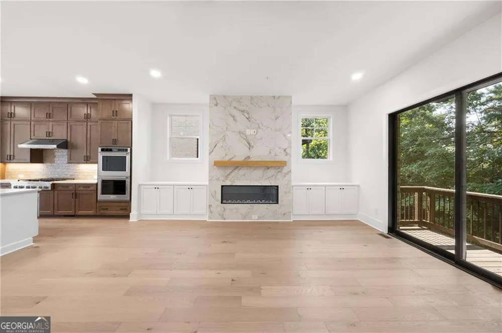 2248 Crestview DR NE Brookhaven, GA 30319