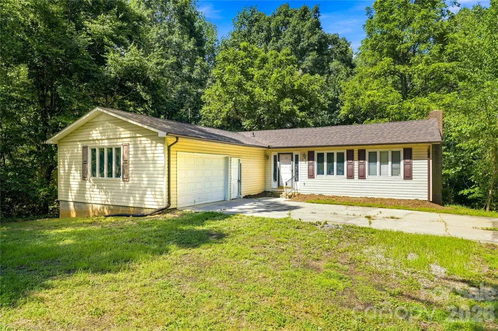 4515 Botany Trail Maiden, NC 28650