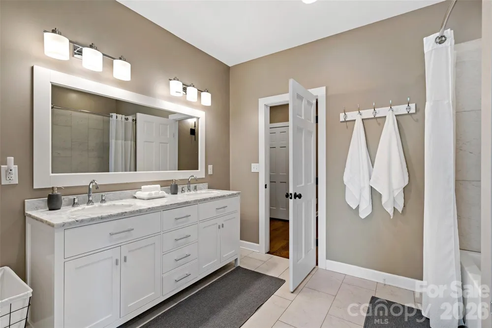 6521 Lake James Road Marion, NC 28752