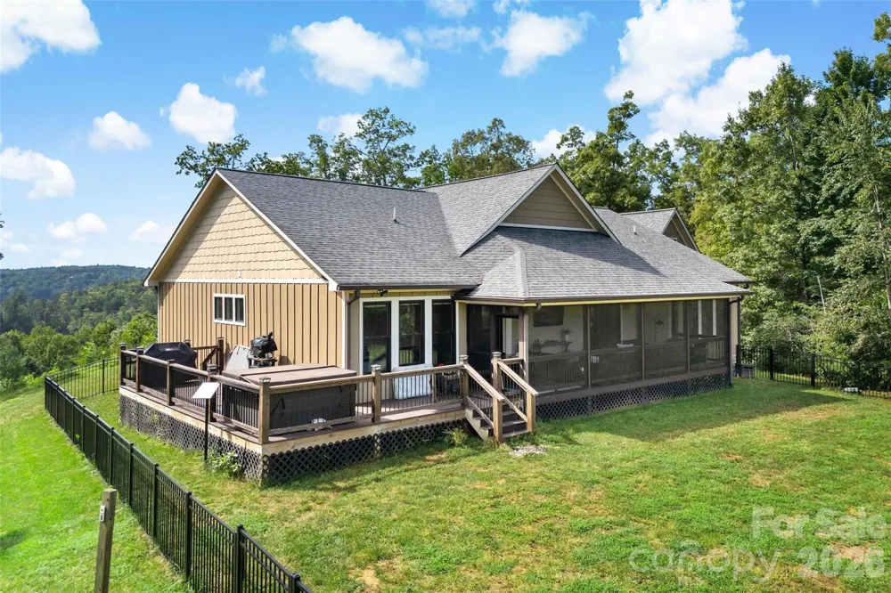6521 Lake James Road Marion, NC 28752