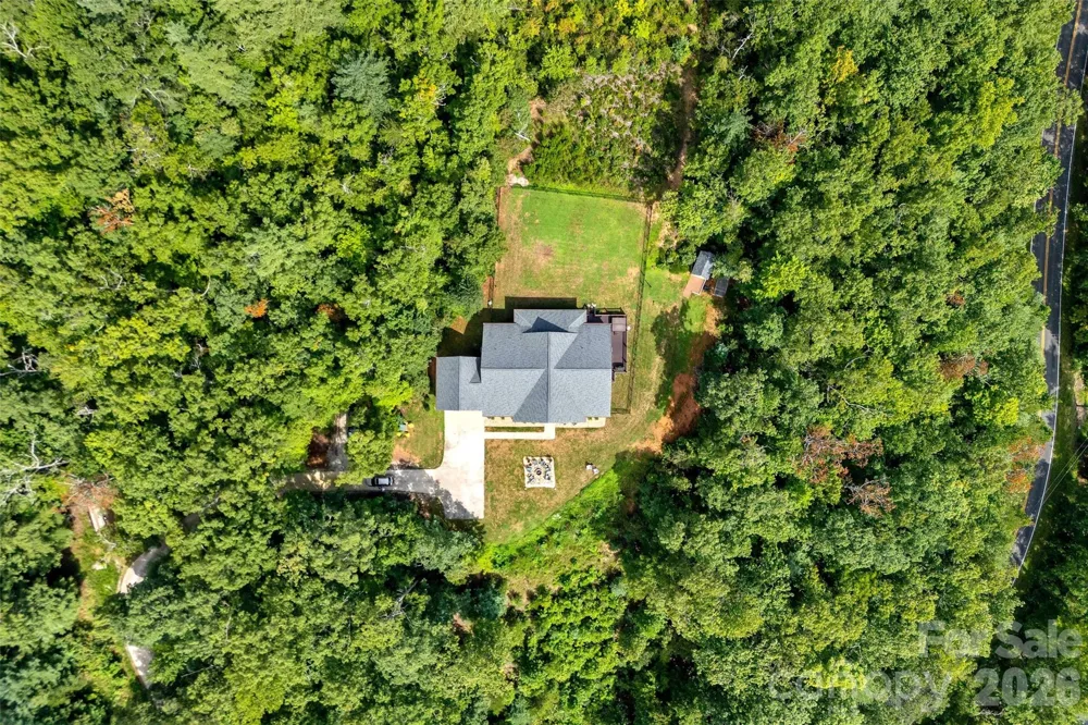 6521 Lake James Road Marion, NC 28752
