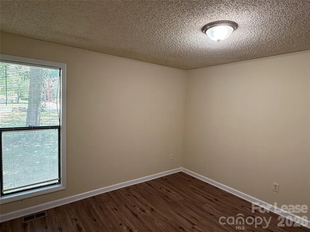 2220 Laburnum Avenue Charlotte, NC 28205