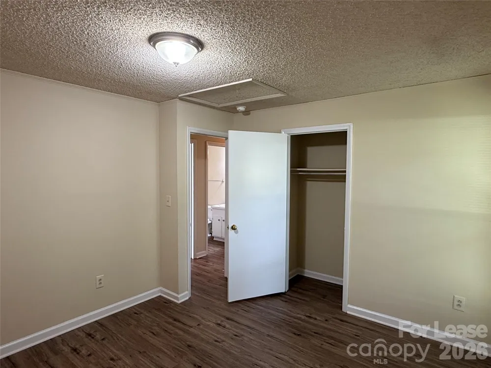 2220 Laburnum Avenue Charlotte, NC 28205