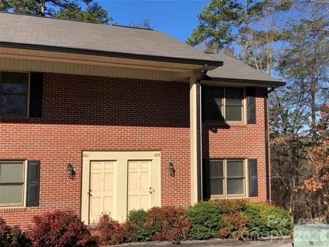 163 Hillcrest Drive