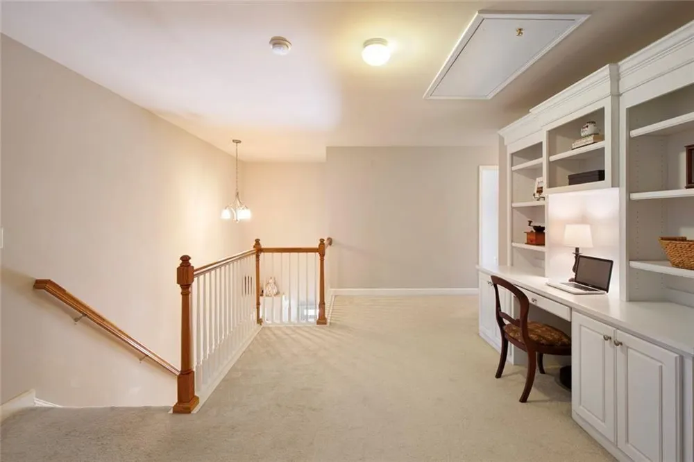 1404 Lexington DR Roswell, GA 30075