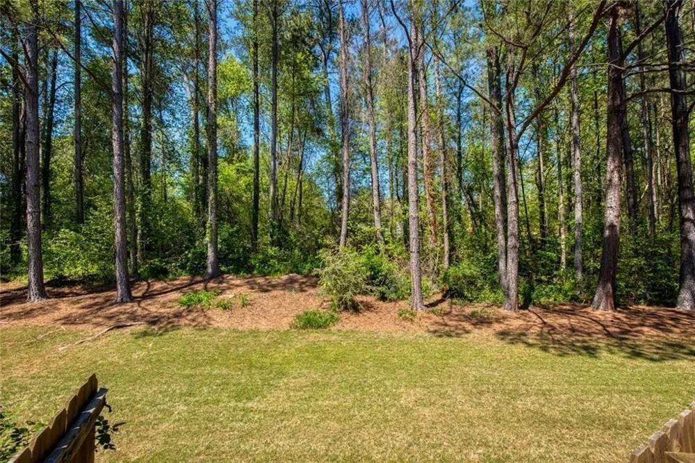1404 Lexington DR Roswell, GA 30075