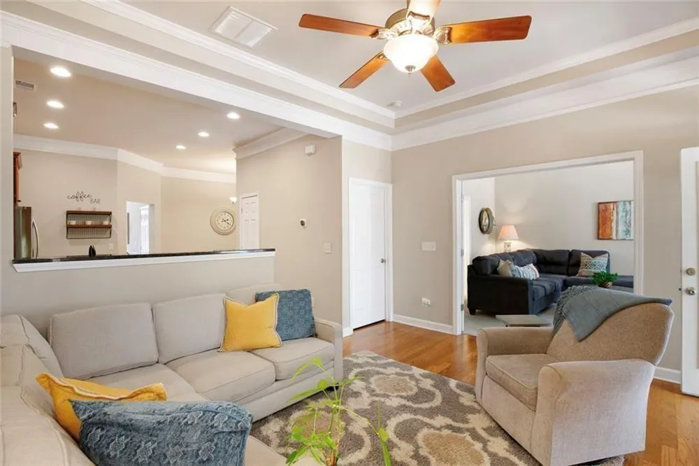 1404 Lexington DR Roswell, GA 30075