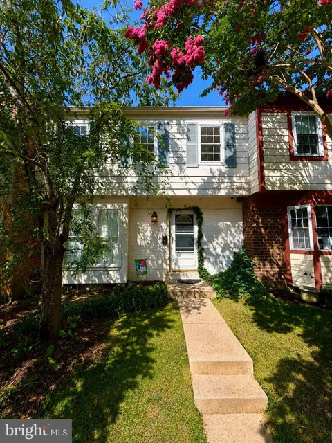 9 HONEY BROOK CIRCLE