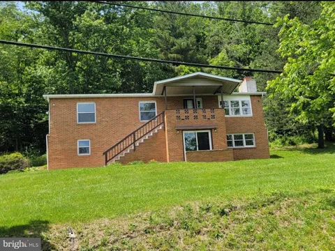 46 POUNDS HOLLOW ROAD