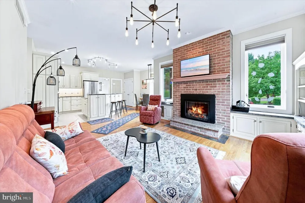 24 DOWNS DRIVE Wilmington, DE 19807