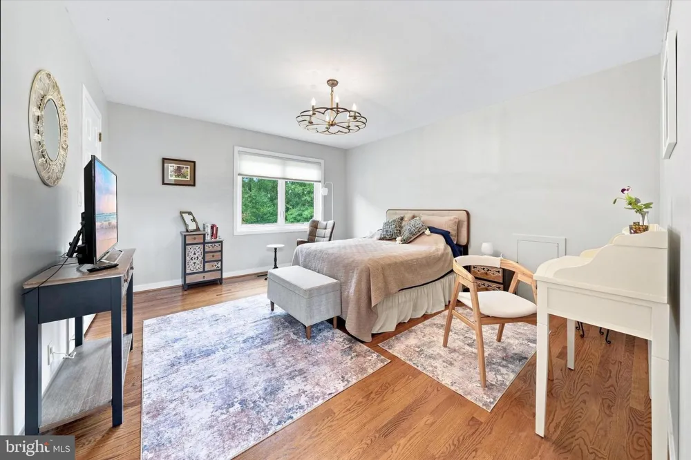 24 DOWNS DRIVE Wilmington, DE 19807
