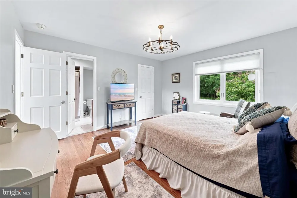 24 DOWNS DRIVE Wilmington, DE 19807
