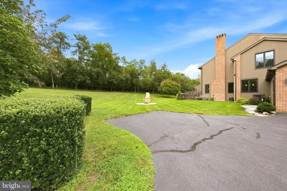 24 DOWNS DRIVE Wilmington, DE 19807